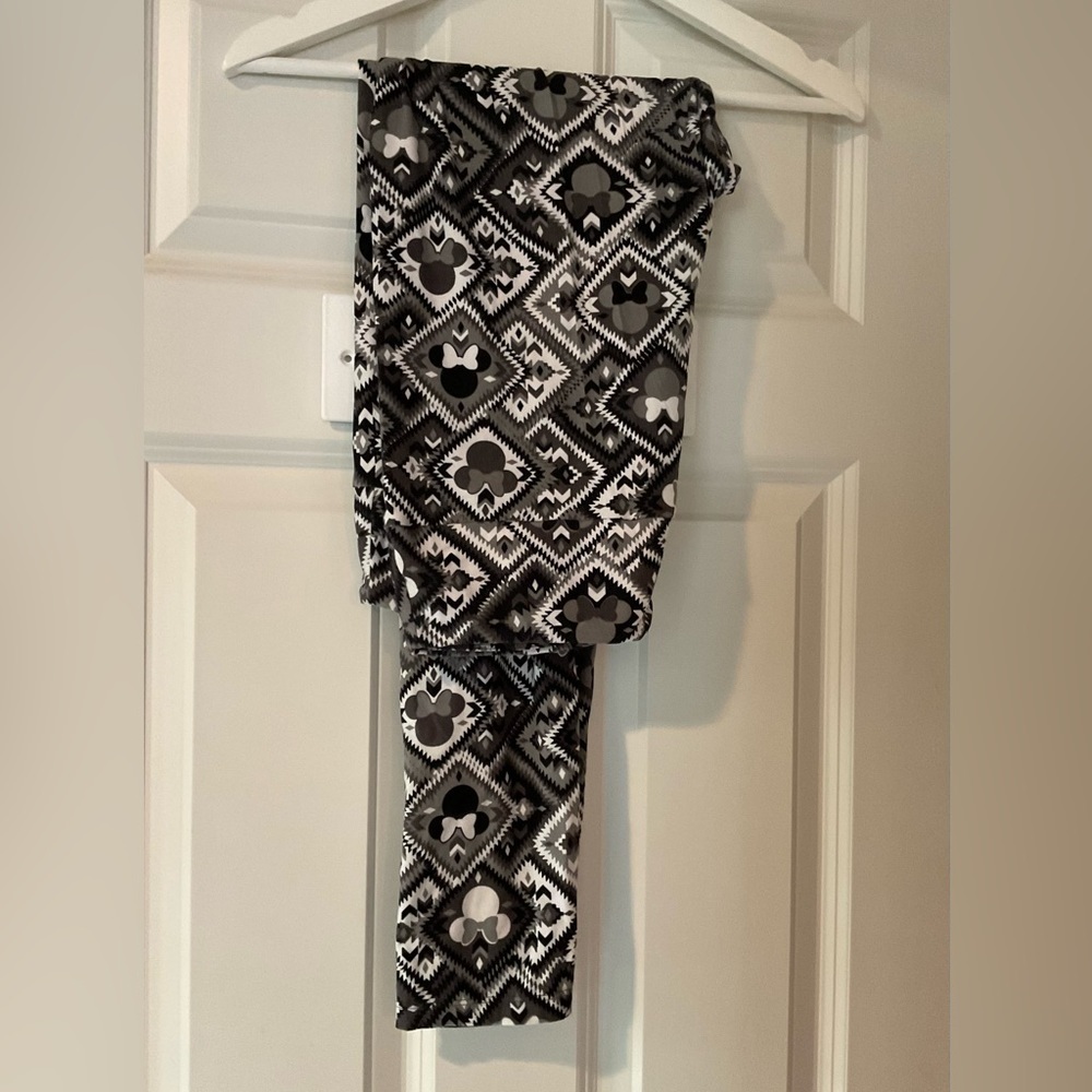 Disney Lularoe Minnie Mouse Leggings